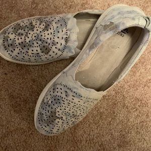 Brand new (worn once), Earth Origins women’s slip on sneaker, 10 wide